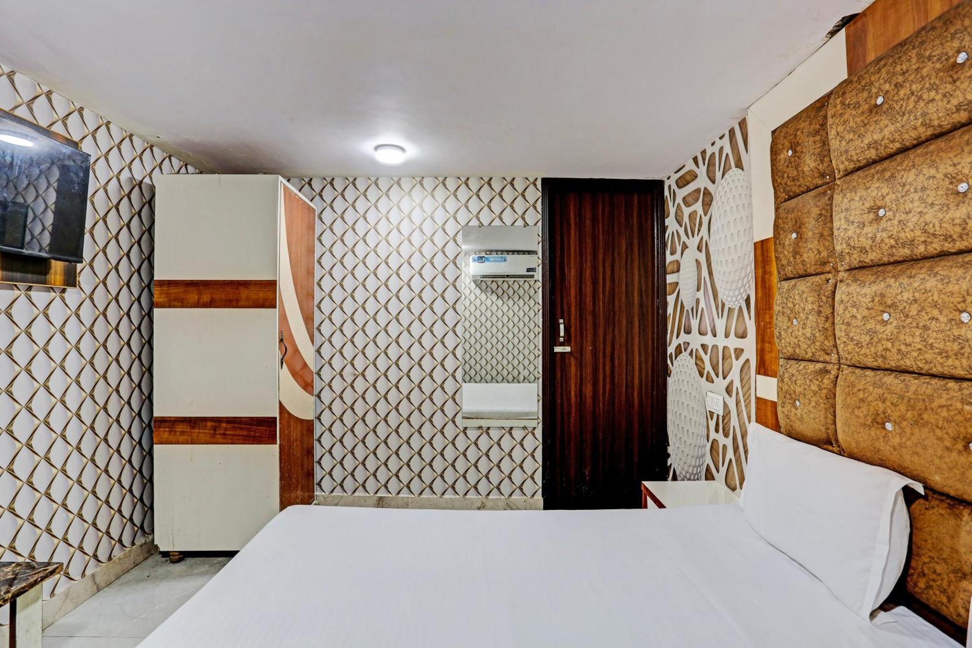 Hotel O Saffron Night Stay Amritsar Exterior photo